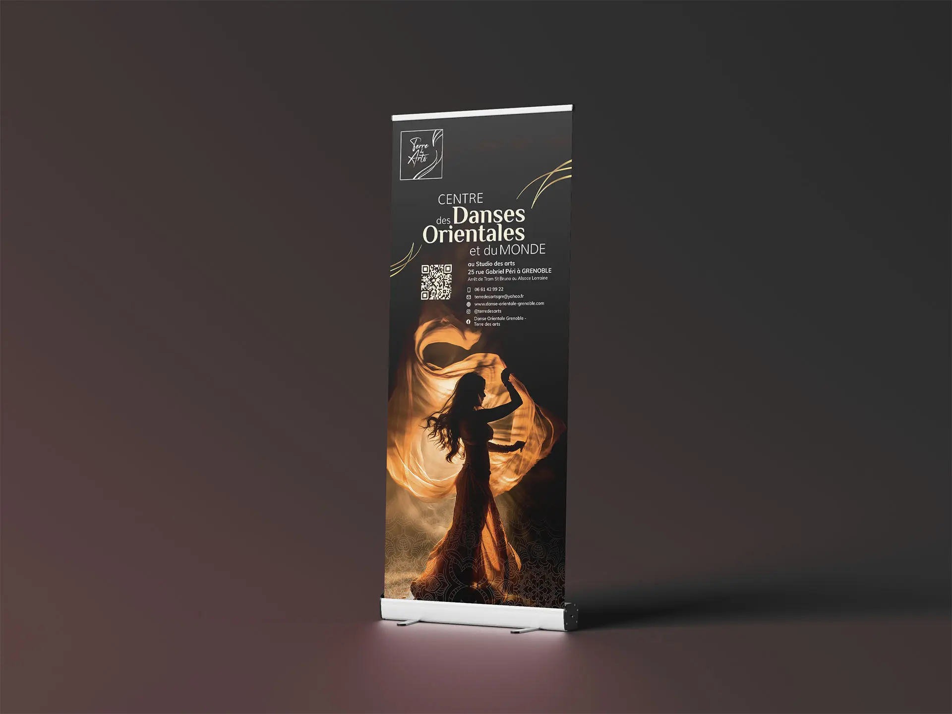 Free_Roll_Up_Mockup_2