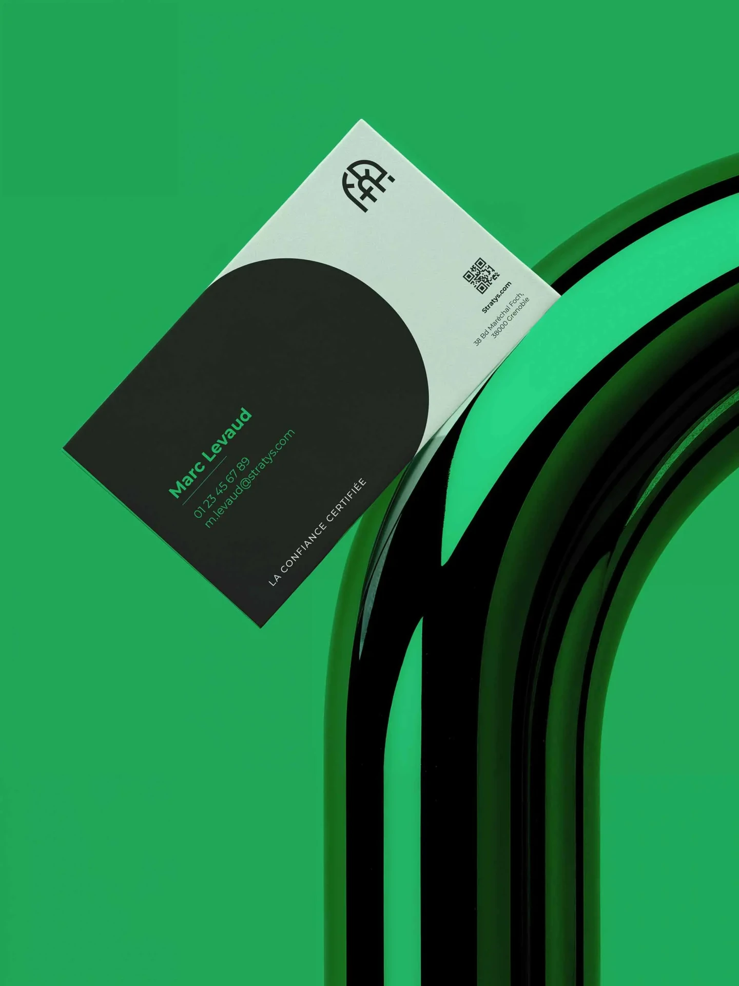 Mockup-cadeaux-inkeria stratys-business-card